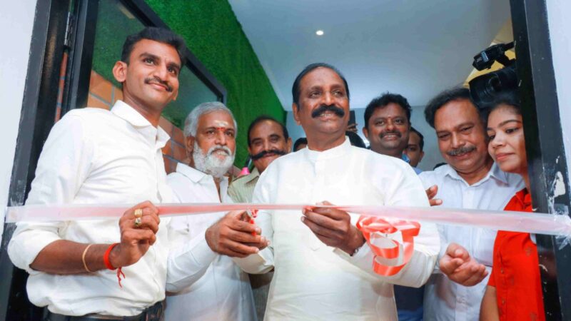சென்னை அண்ணாநகரில் ராம்கி ஐஏஎஸ் அகாடமியை அமைச்சர் பி கே சேகர்பாபு மற்றும் கவிப்பேரரசு வைரமுத்து திறந்து வைத்தனர்!!