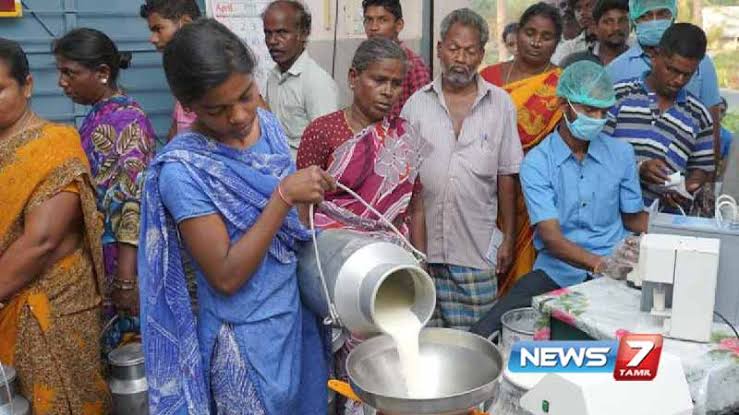 உயர்த்தப்பட்ட பால் கொள்முதல் விலை உற்பத்தியாளர்களுக்கு வழங்க உரிய நடவடிக்கை எடுக்க அதிகாரிகளுக்கு உத்தரவு.!!