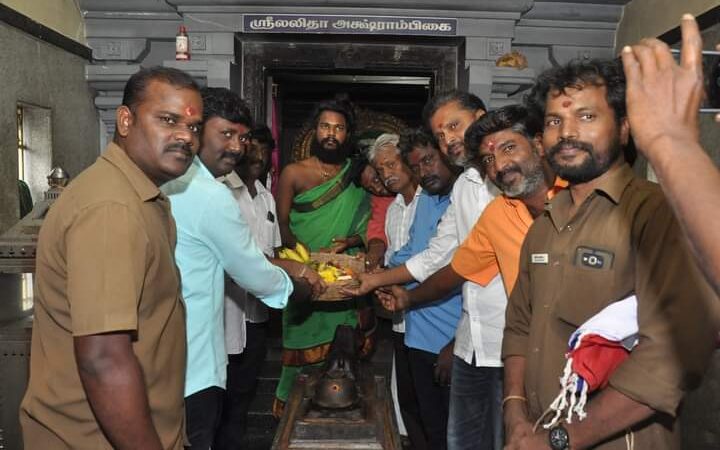 ரஜினிகாந்த்  பிறந்த நாளை முன்னிட்டு இன்று செலப்ராட்டை கிராமத்தில் உள்ள ஸ்ரீலலிதாம்பிகை திருக் கோயிலில் சிறப்பு அர்ச்சனை செய்யப்பட்டது.!